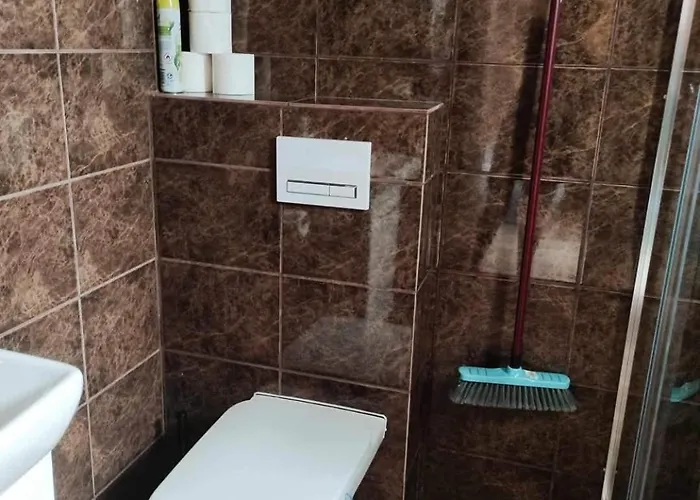 Goscinne Chlopi Raj *